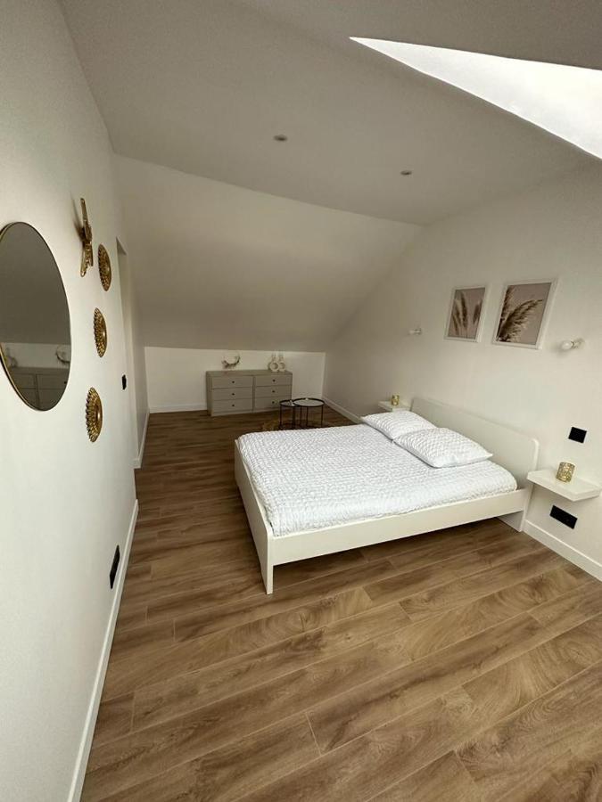 Chambres Dans Maison Neuve Au Style Chic Et Boheme Villeneuve-sous-Dammartin Екстериор снимка
